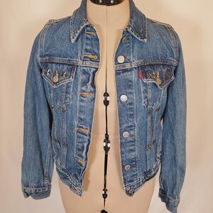 Levi’s Women’s Denim Jacket XS Blue Medium Wash Cotton Vintage Y2K Brass Stars